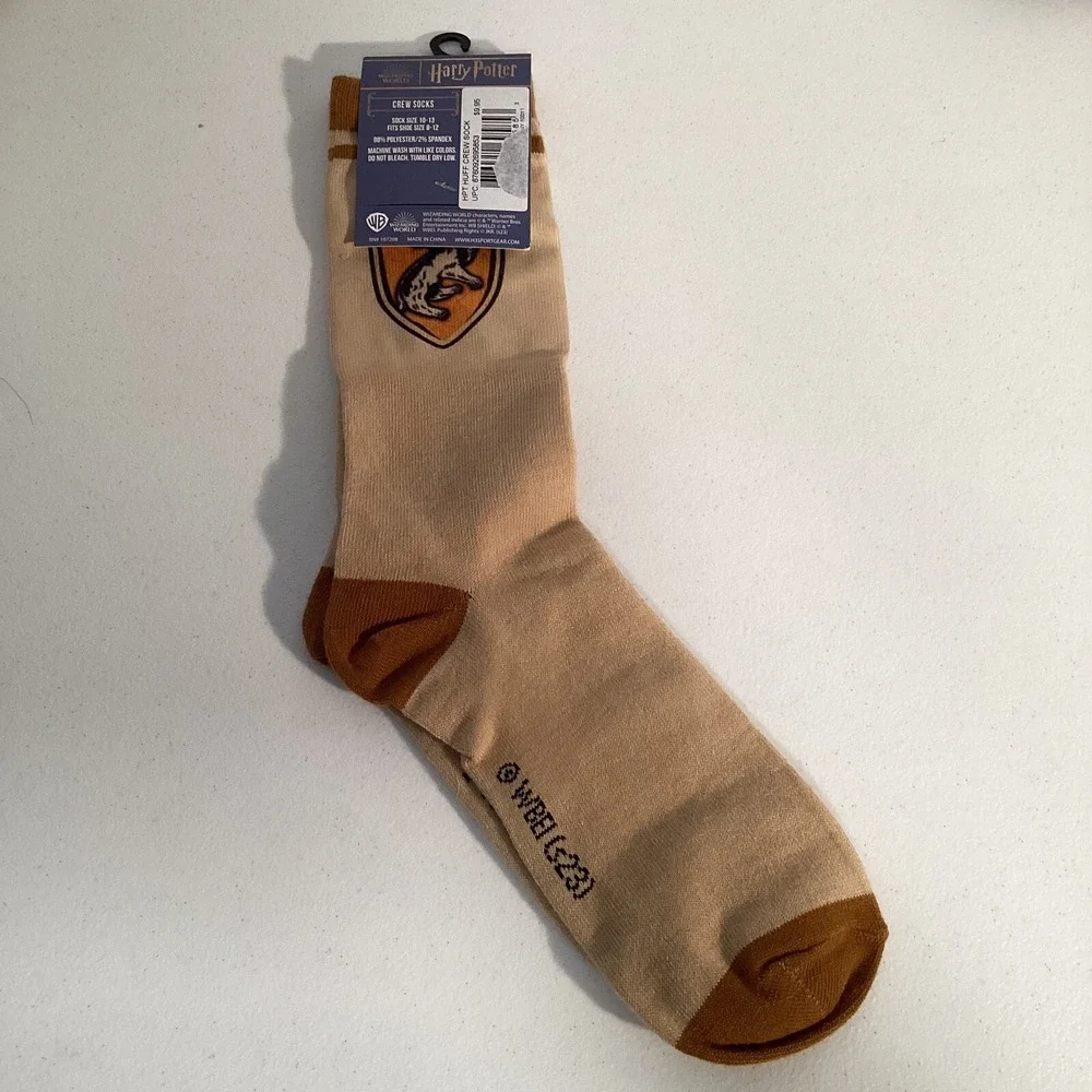 Harry Potter Hufflepuff House Socks Sz 8-12 Universal